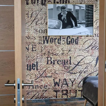 דירה Hollywood Dream *