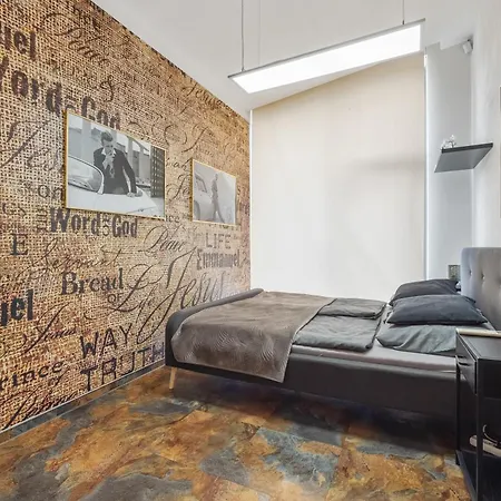 Hollywood Dream Kninice u Boskovic