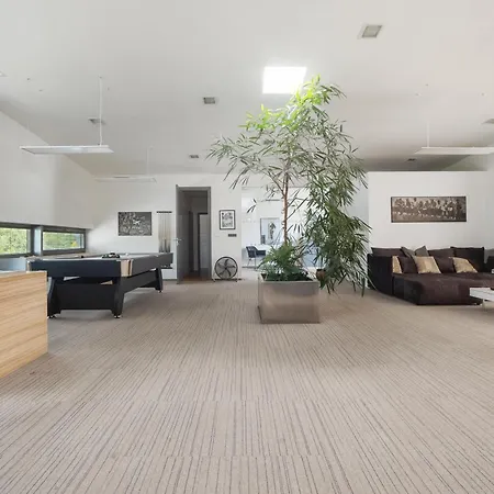 公寓 Hollywood Dream *